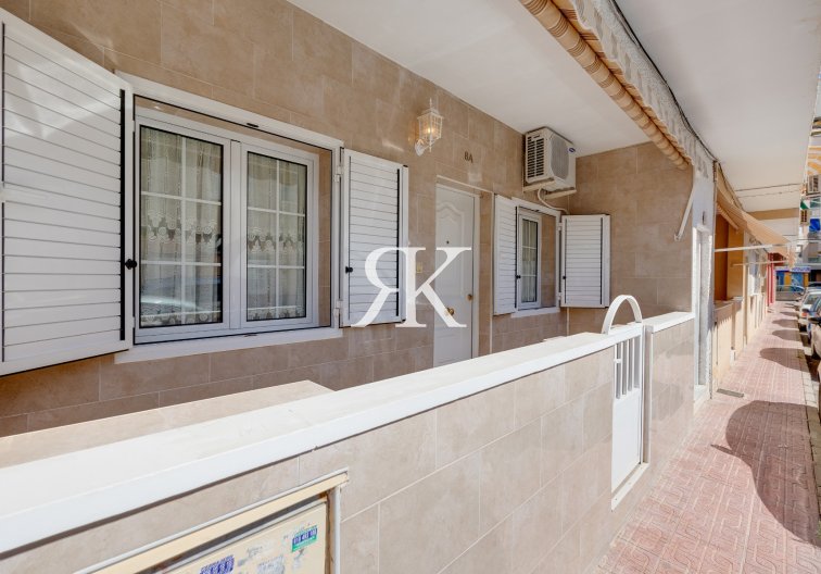 Herverkoop - Appartement - Torrevieja - El Acequión