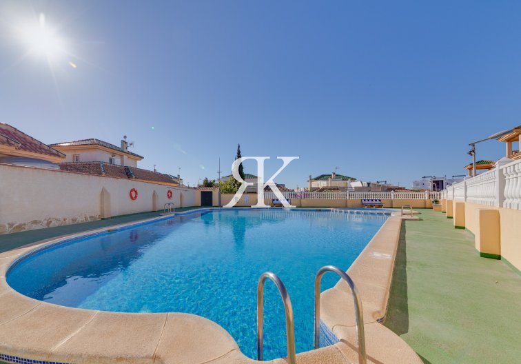 Resale - Apartment - Orihuela Costa - Los Altos