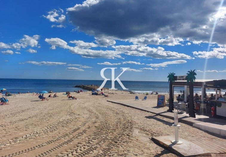 Wiederverkauf - Wohnung - Torrevieja - Playa de los Locos