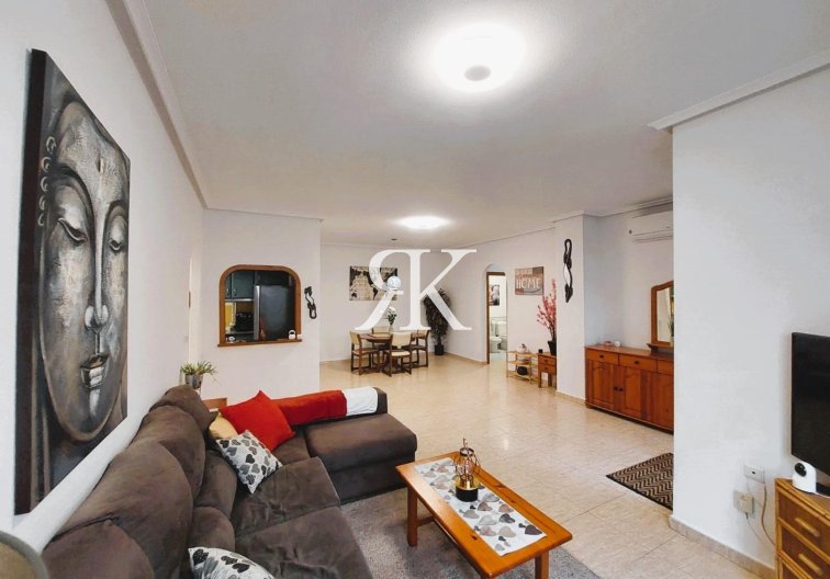 Resale - Apartment - Torrevieja - Playa de los Locos