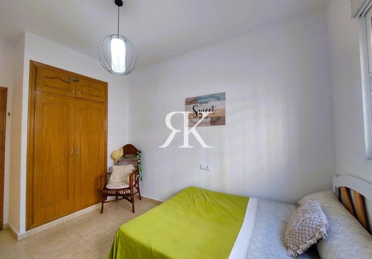 Resale - Apartment - Torrevieja - Playa de los Locos