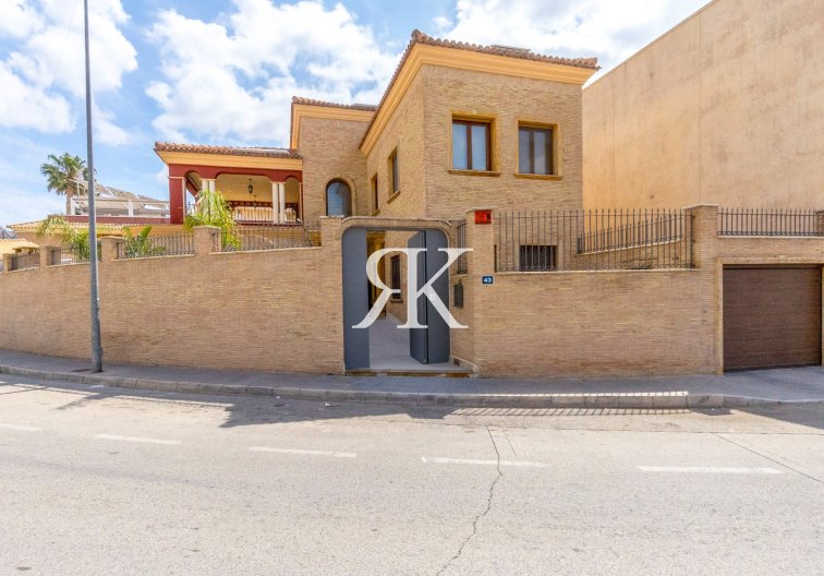 Resale - Detached Villa - Orihuela - La Aparecida