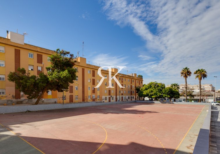 Wiederverkauf - Wohnung - Torrevieja - Centro