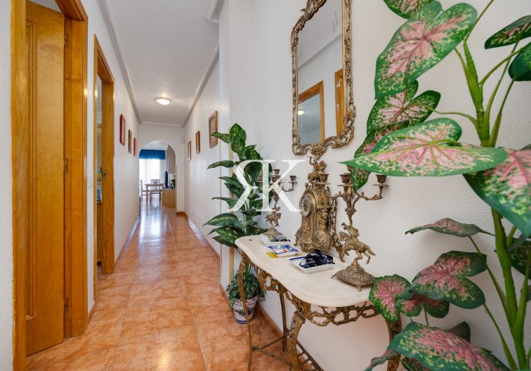 Herverkoop - Appartement - Torrevieja - Centro