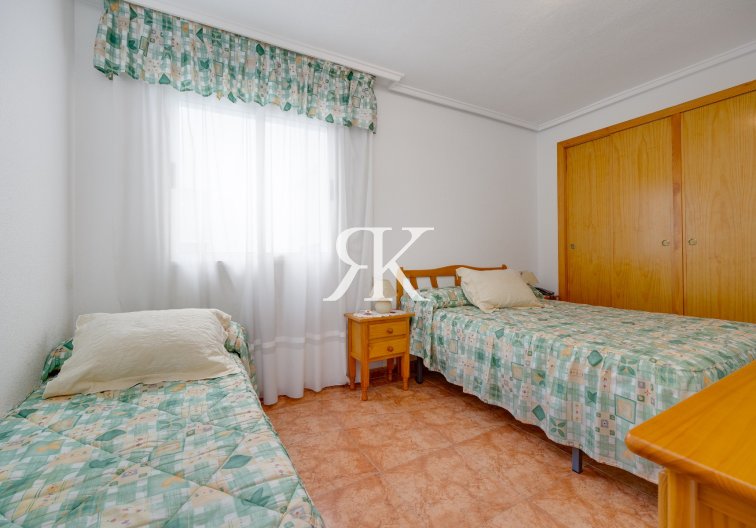 Resale - Apartment - Torrevieja - Centro