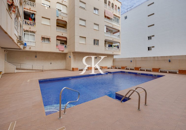 Resale - Apartment - Torrevieja - El Acequión