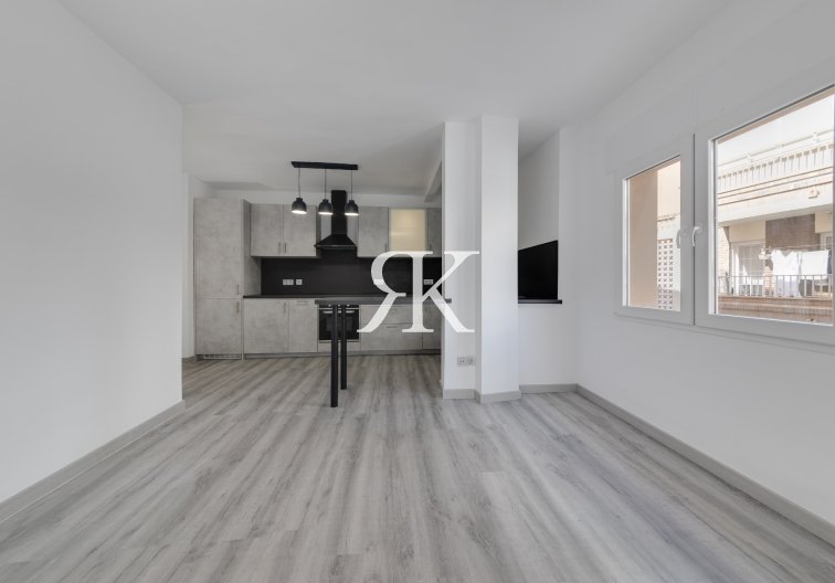 Revente - Appartement - Torrevieja - Centro