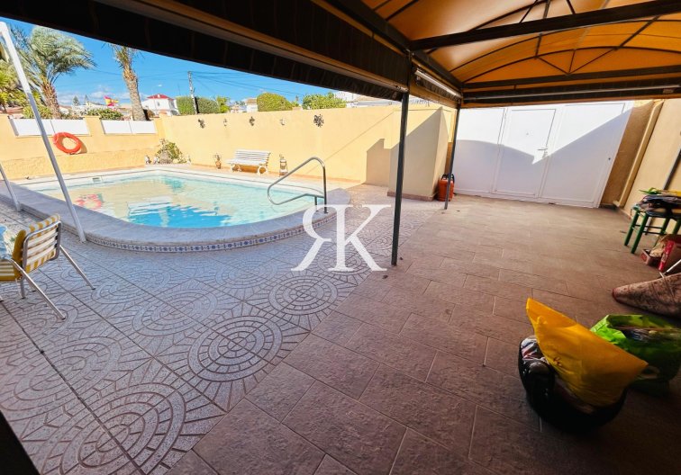 Revente - Villa Individuelle - Torrevieja - El Chaparral