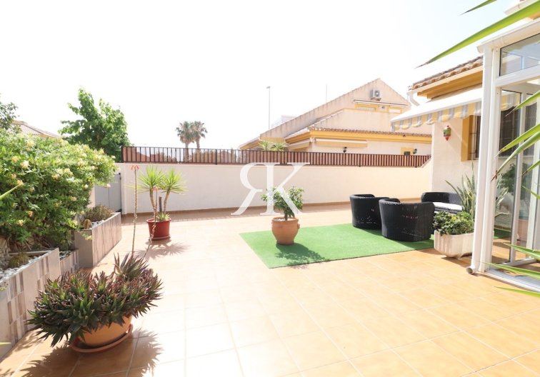 Resale - Semi-detached Villa  - Pilar de la Horadada - El Mojón