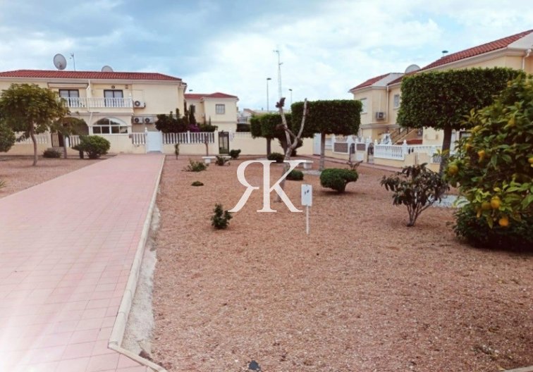 Segunda mano - Apartamento  - Torrevieja - Aguas Nuevas