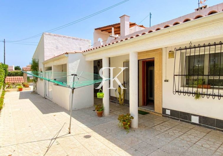 Herverkoop - Vrijstaande villa - Torrevieja - Torreta Florida