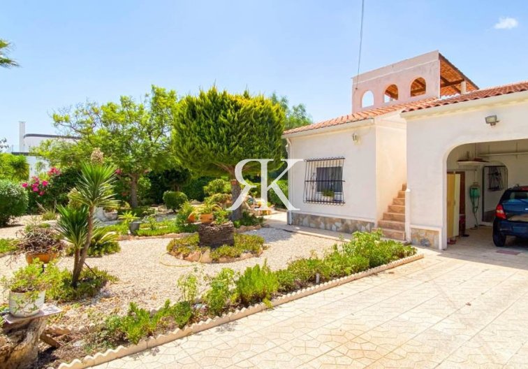 Herverkoop - Vrijstaande villa - Torrevieja - Torreta Florida