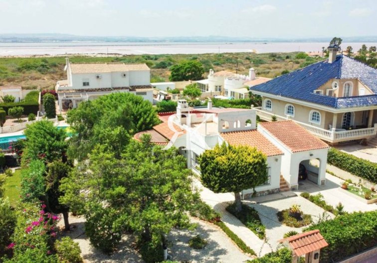 Herverkoop - Vrijstaande villa - Torrevieja - Torreta Florida