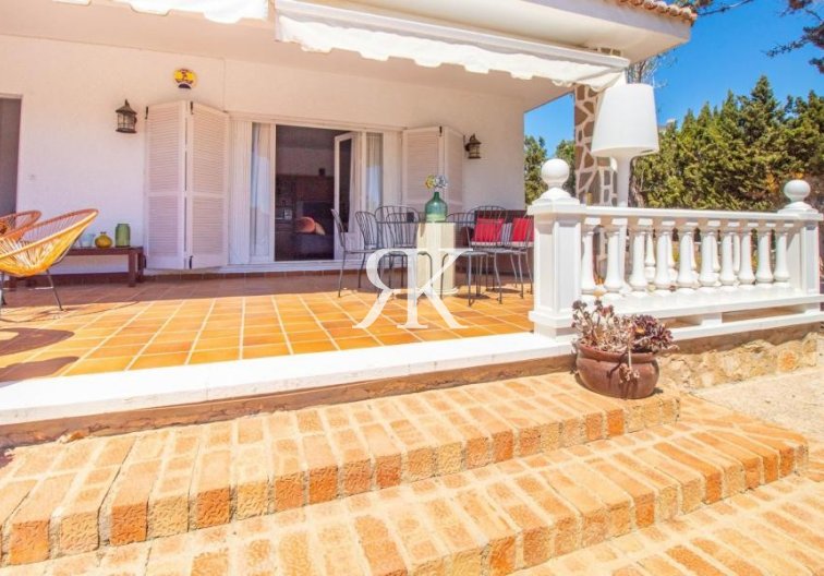 Herverkoop - Vrijstaande villa - Torrevieja - Los Balcones 