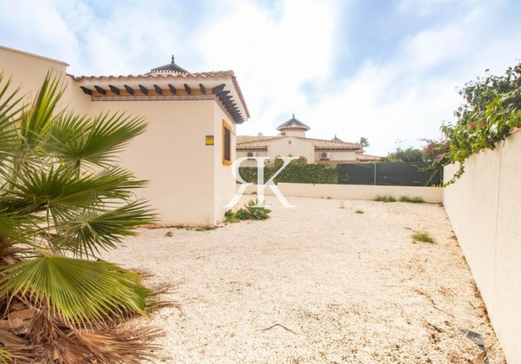 Herverkoop - Vrijstaande villa - Orihuela Costa - Lomas de Cabo Roig