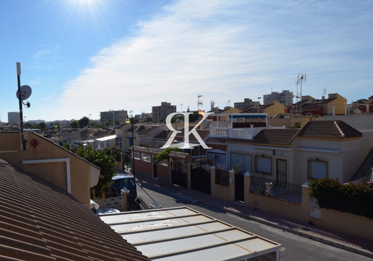 Resale - Bungalow - Torrevieja - Aguas Nuevas