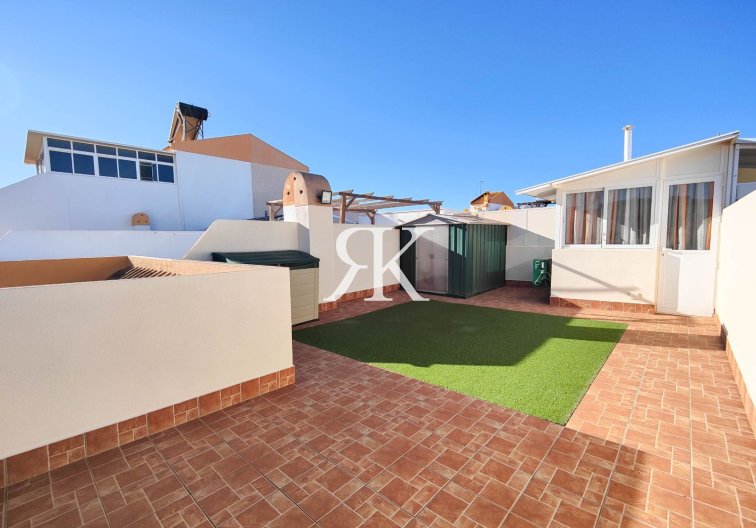 Resale - Bungalow - Torrevieja - Jardín del Mar