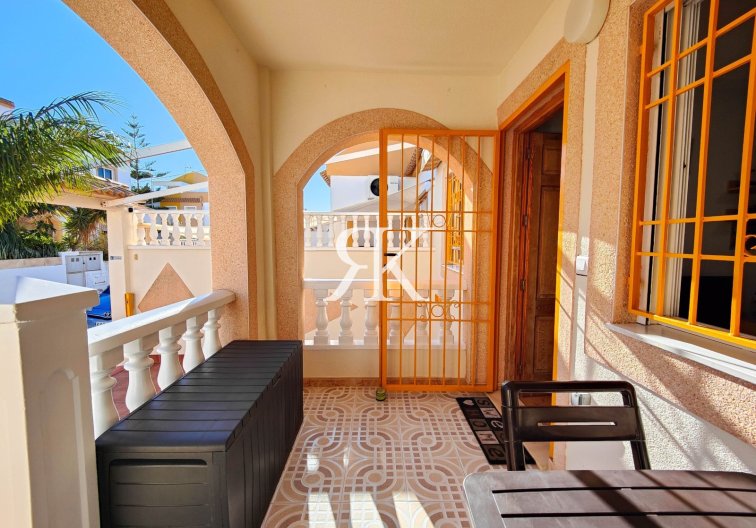 Resale - Bungalow - Torrevieja - Jardín del Mar