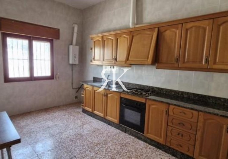 Herverkoop - Landhuis - Albatera