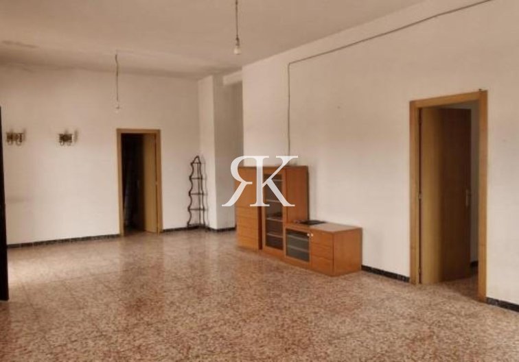 Herverkoop - Landhuis - Albatera