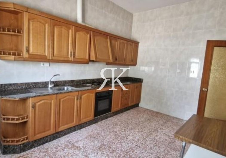 Herverkoop - Landhuis - Albatera