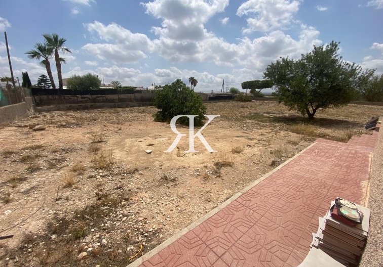 Herverkoop - Landhuis - Albatera