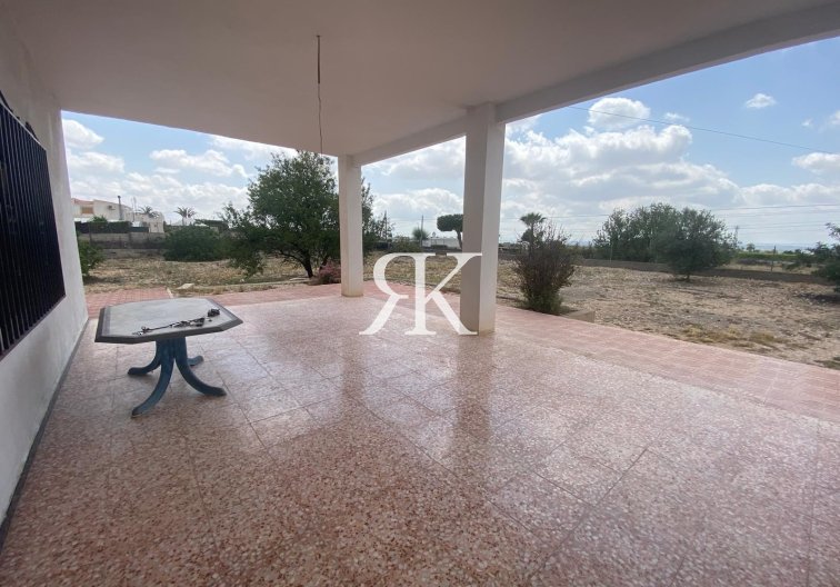 Herverkoop - Landhuis - Albatera