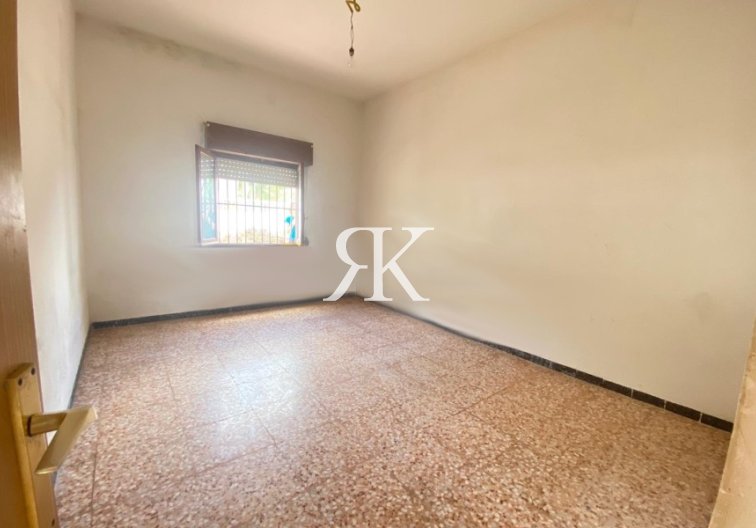 Herverkoop - Landhuis - Albatera