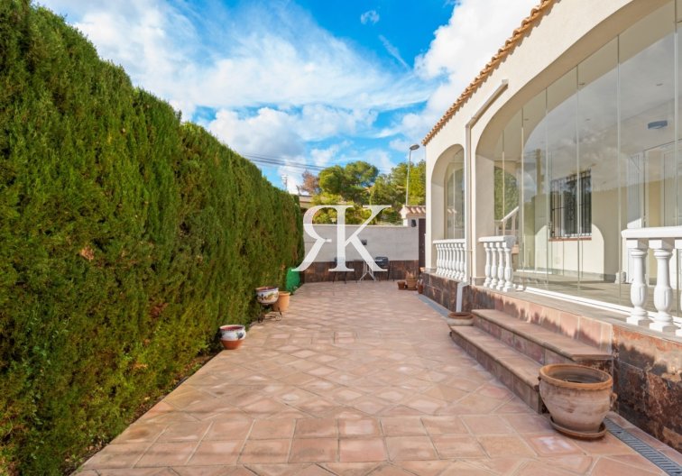 Revente - Villa Individuelle - Torrevieja - Los Balcones 