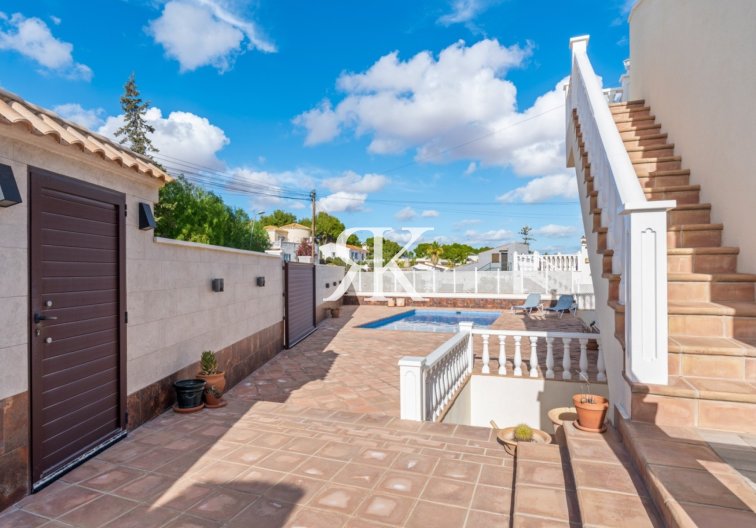 Revente - Villa Individuelle - Torrevieja - Los Balcones 