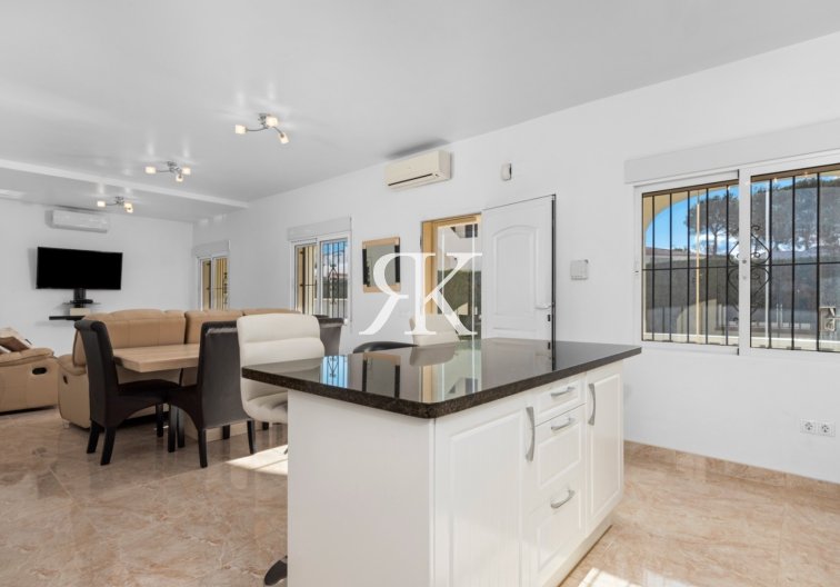 Revente - Villa Individuelle - Torrevieja - Los Balcones 