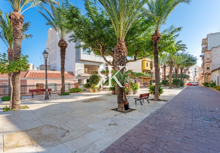 Herverkoop - Triplex - Guardamar del Segura