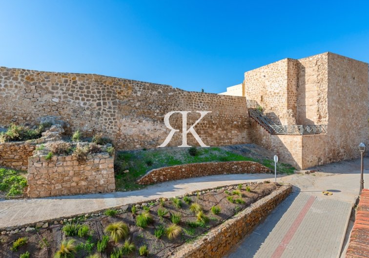 Herverkoop - Triplex - Guardamar del Segura