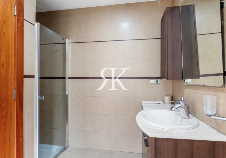 Herverkoop - Triplex - Guardamar del Segura