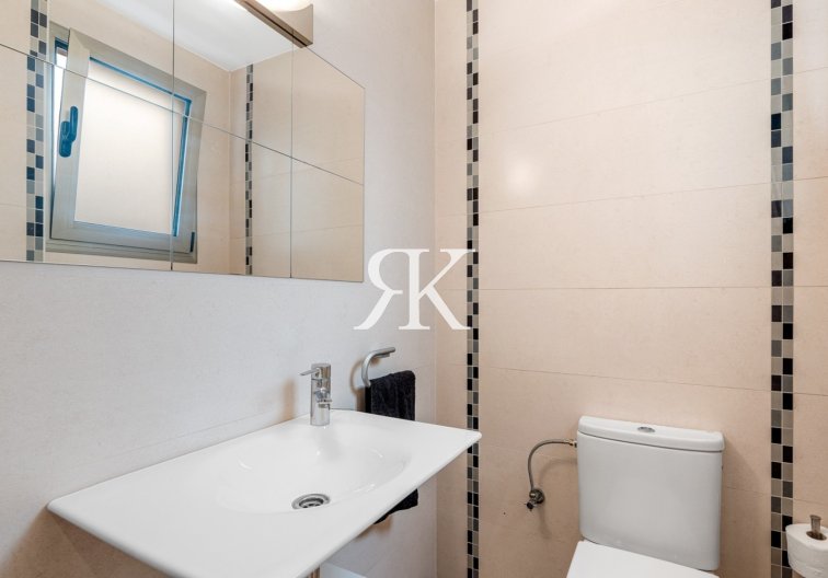 Herverkoop - Triplex - Guardamar del Segura