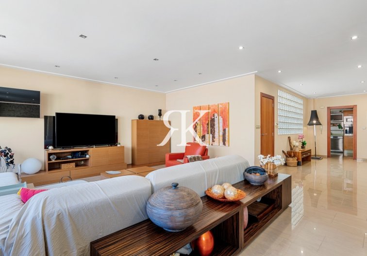 Herverkoop - Triplex - Guardamar del Segura