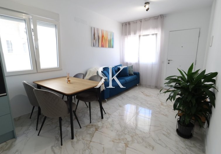 Resale - Townhouse - Torrevieja - El Chaparral