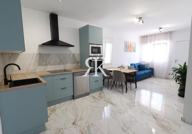 Resale - Townhouse - Torrevieja - El Chaparral