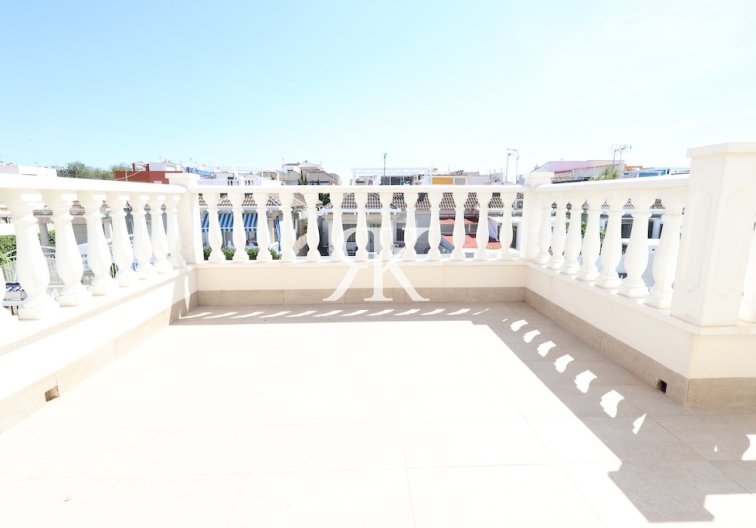 Resale - Townhouse - Torrevieja - El Chaparral