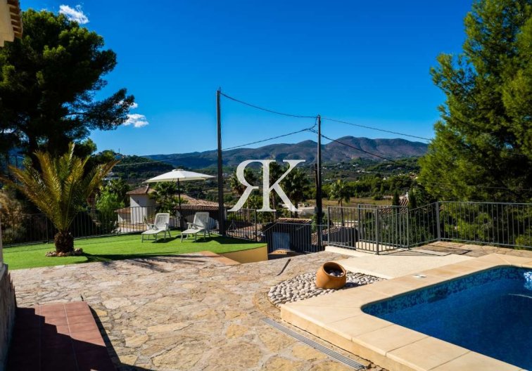 Herverkoop - Vrijstaande villa - Calpe - Cometa-Carrió