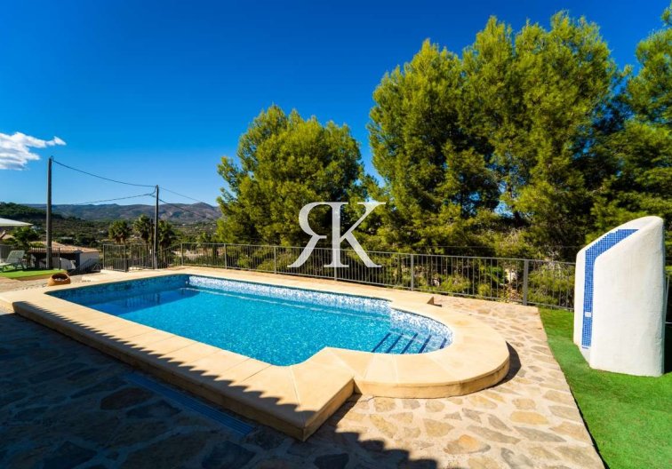 Herverkoop - Vrijstaande villa - Calpe - Cometa-Carrió