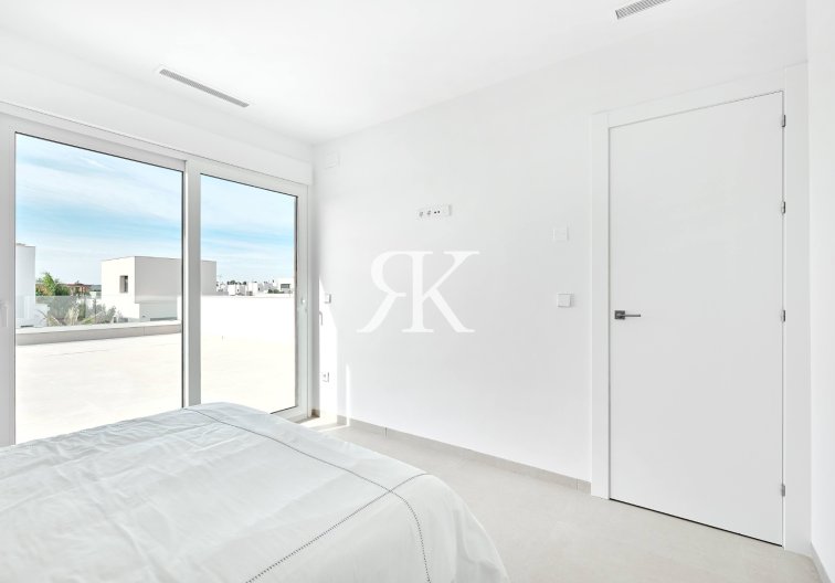  - Villa independiente - Los Montesinos - La Herrada