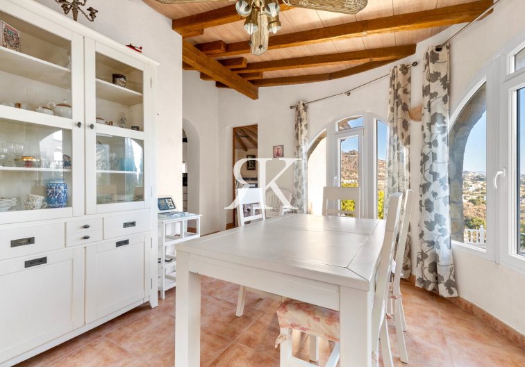 Wiederverkauf - Freistehende Villa - Calpe - Maryville