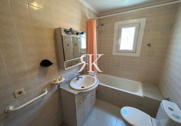 Resale - Detached Villa - Torrevieja - El Chaparral