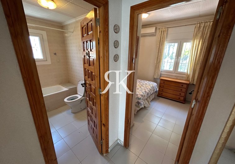 Resale - Detached Villa - Torrevieja - El Chaparral