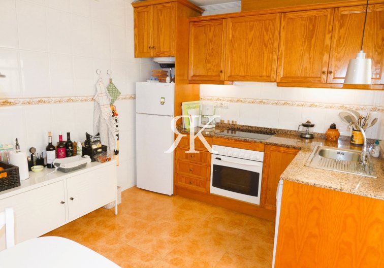 Herverkoop - Herenhuis - Torrevieja - Las Torretas