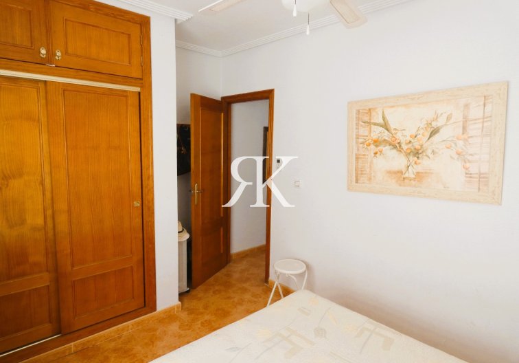 Herverkoop - Herenhuis - Torrevieja - Las Torretas