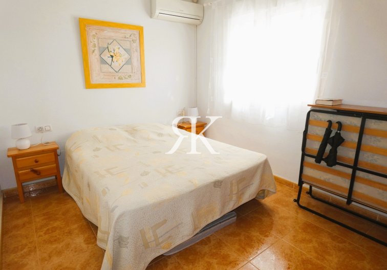 Herverkoop - Herenhuis - Torrevieja - Las Torretas