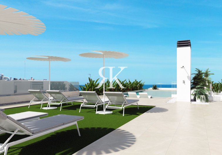 Neubau - Bungalow im obersten Stockwerk - Guardamar del Segura - Guardamar Playa