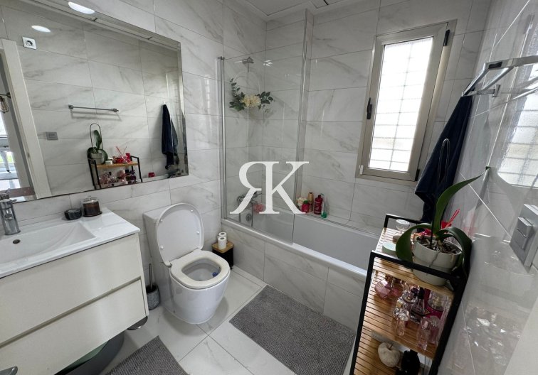 Resale - Detached Villa - Orihuela Costa - Villamartín